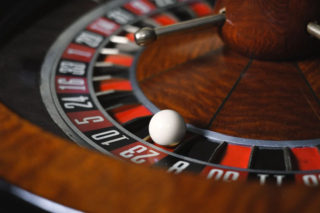 Phân tích và đối chiếu các sảnh game trực tuyến